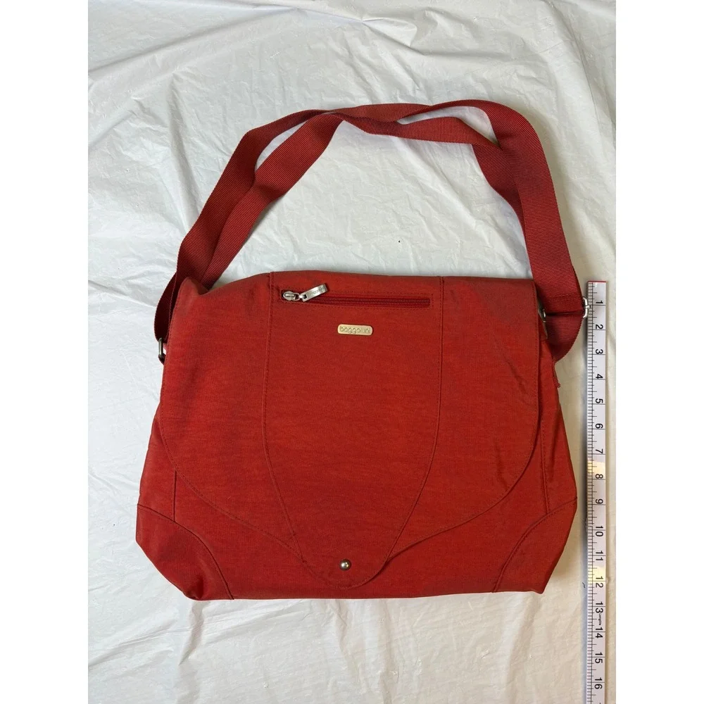Baggallini Neighborhood‎ Deep Red Nylon Laptop Messenger Bag Adjustable Luggage